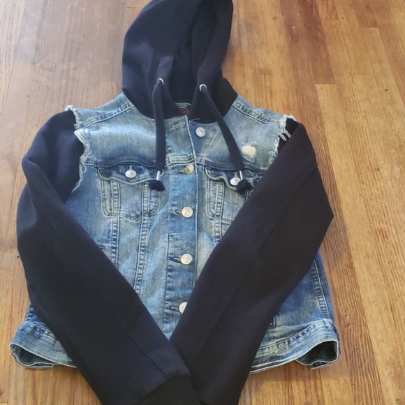 Divided Jackets & Blazers - Jean Jacket